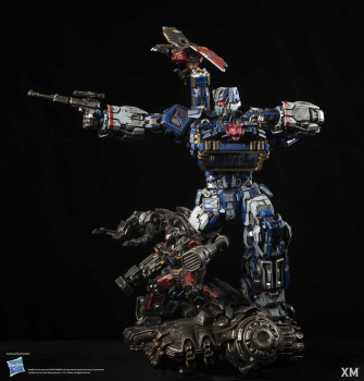 XM Studios Soundwave
